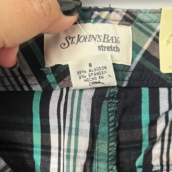St. John’s Bay-Women’s Plaid Classic Flat Front Shorts-Multicolored. Size:8. NWT - Picture 5 of 9